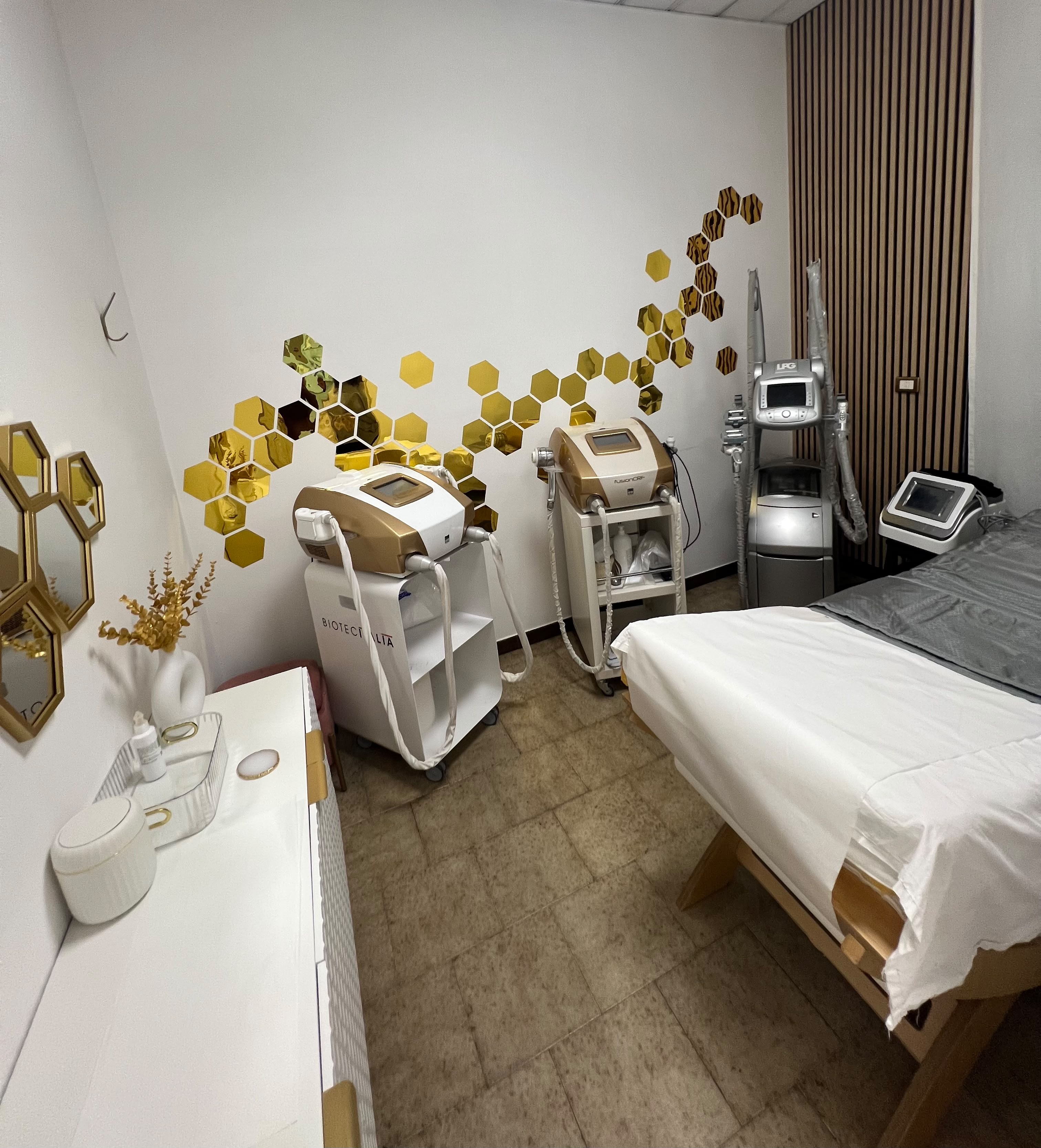 Cabina trattamenti con tecnologie professionali